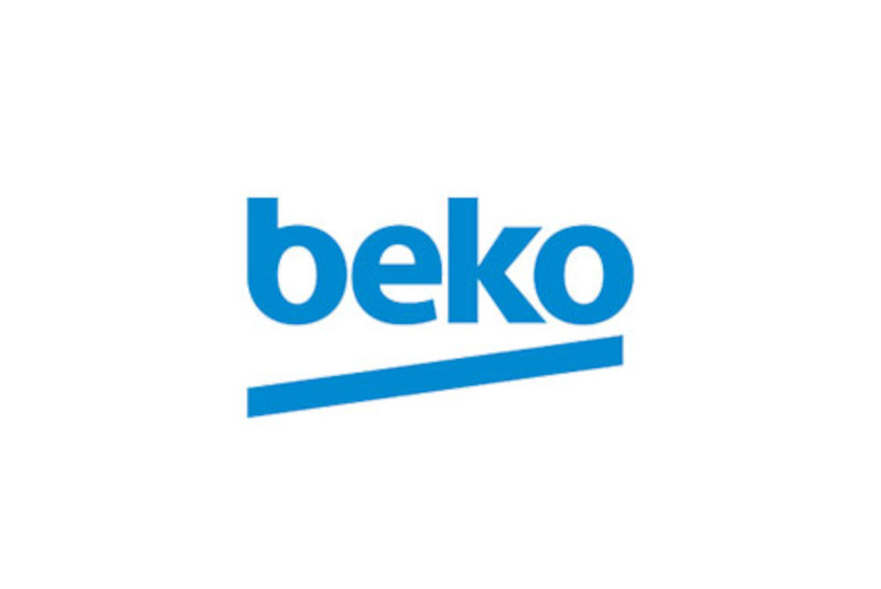 Beko in Lake Hughes